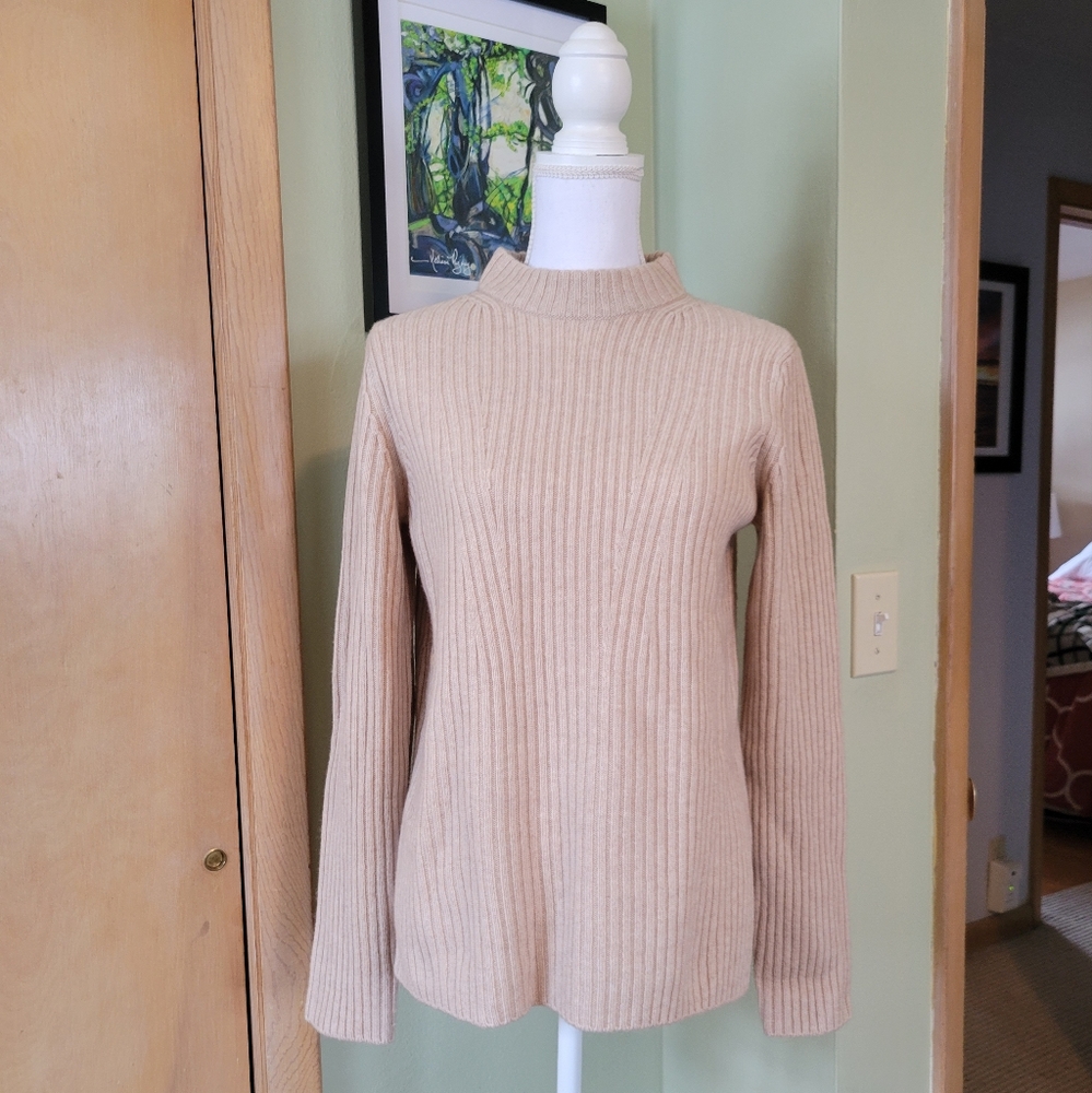 NWT Vince Tan mock neck ribbed sweater